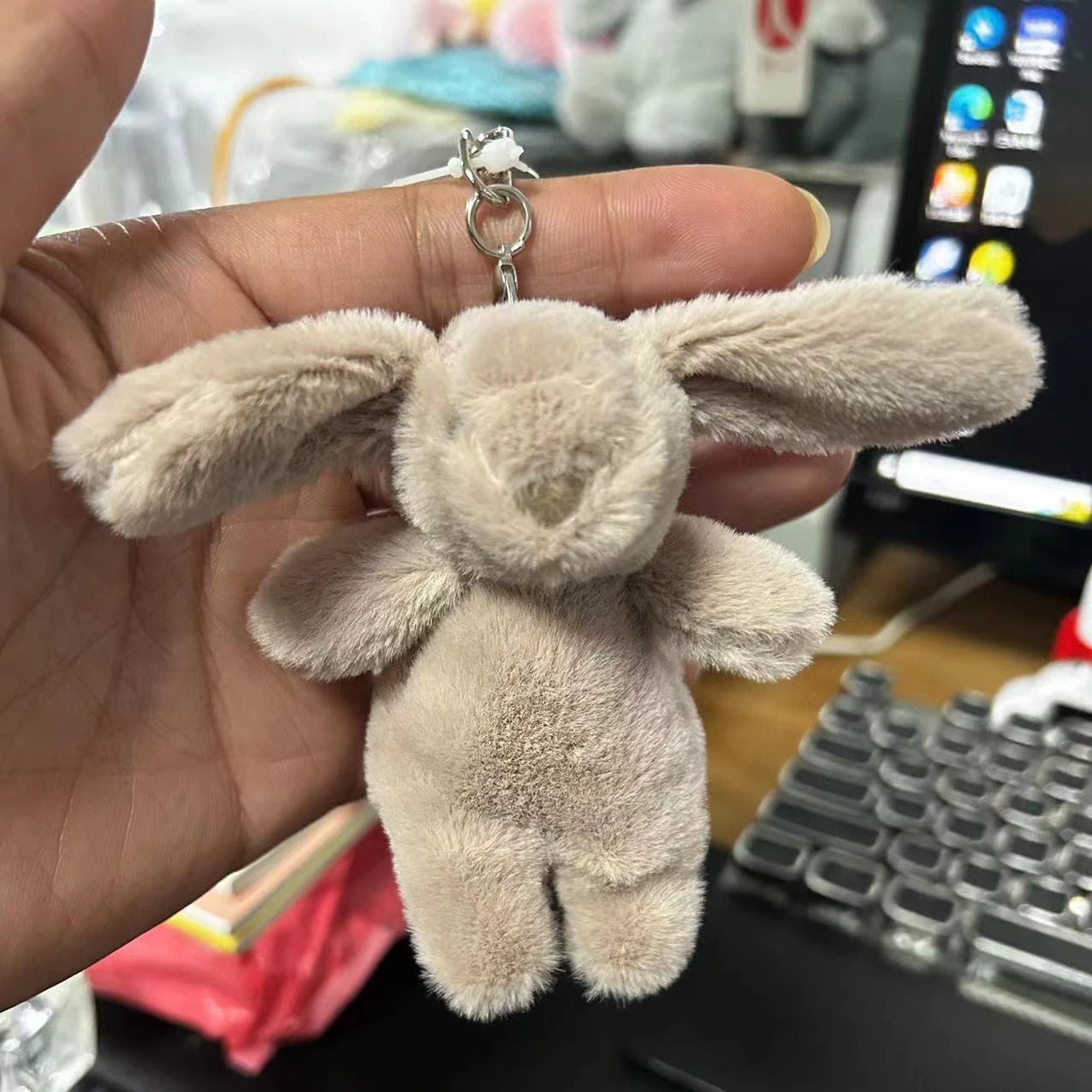 Stuffed Animals Cute Cartoon R - مراجعة Phone Accessories Keychain وسعره