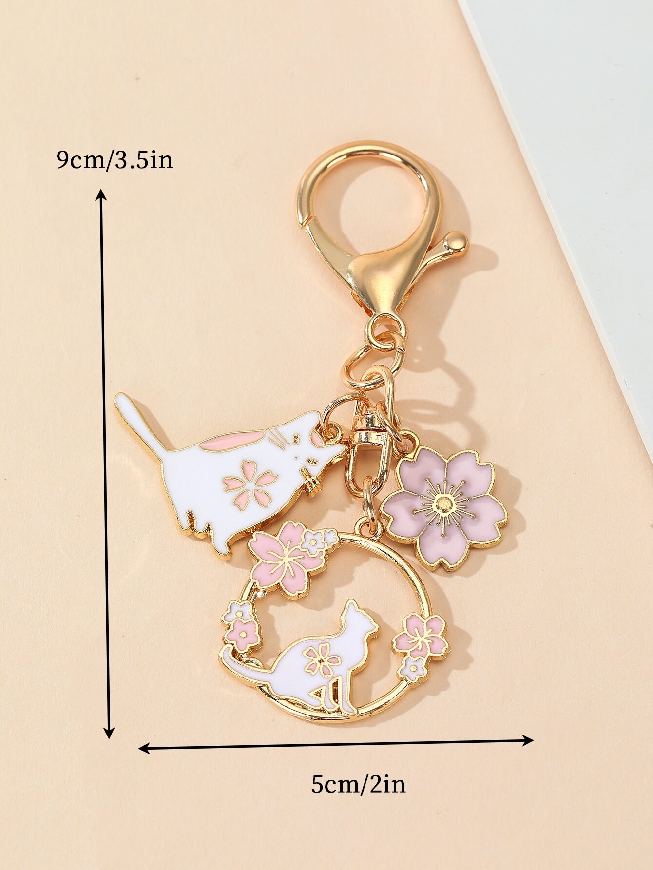 Cat & Flower Decor Bag Charm K - مراجعة Phone Accessories For Teen Girls وسعره